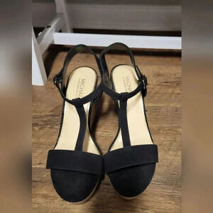 Michael by Michael Shannon T Strap Wedges - NWOT- Size 10